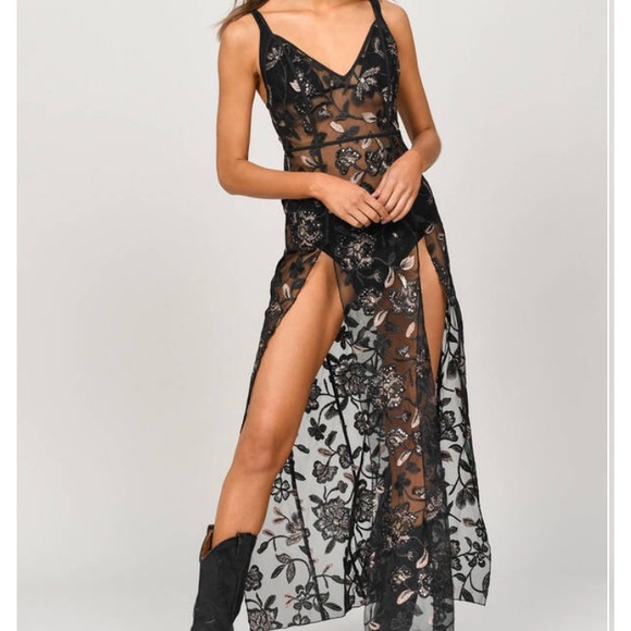 Tobi Dresses & Skirts - TOBI floral sheer maxi dress